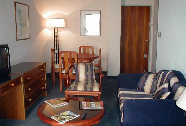 Stauffer Maturin Hotel Bagian luar foto